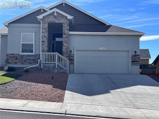 2204 Crestwood Ln, Pueblo, CO 81008
