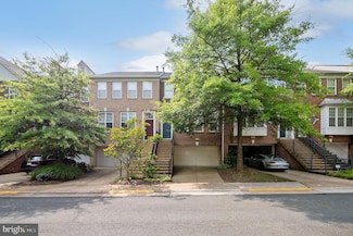12876 Fair Valley Ct, Fairfax, VA 22033