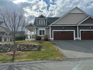 34 Foxhill Ln Unit 34, Dracut, MA 01826