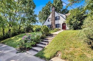 516 Gladstone Place, Kansas City, MO 64123