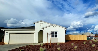 3076 Lauda Ct, Redding, CA 96002