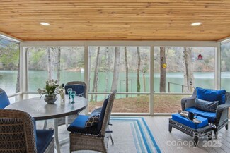 118 W Lake Dr N Unit 203, Lake Lure, NC 28746
