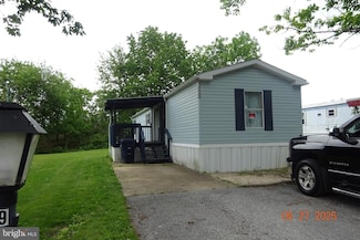 99 Meadowview Ct, Shippensburg, PA 17257