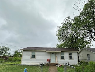212 Thomas St, Terrell, TX 75160