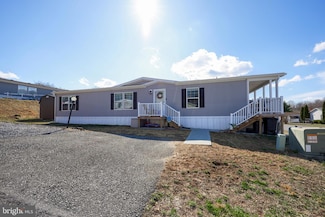 1010 Redwood Ct, Hamburg, PA 19526