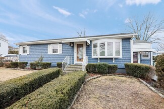 261 Adelaide St, Fall River, MA 02721