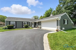 3549 Schneider Rd, Toledo, OH 43614