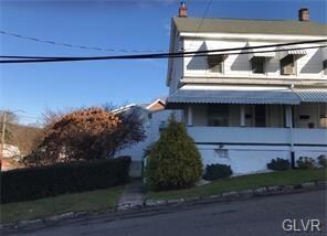 27 N Almond St, Nesquehoning, PA 18240