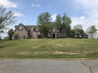 16471 Thomas Loop Rd, Benton, AR 72019