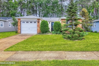 15 Courtshire Dr, Brick, NJ 08723