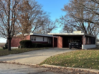 1408 Union St, Gowrie, IA 50543