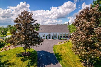 329 Rainbows End, Aurora, OH 44202