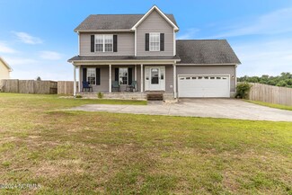 248 Petersburg Rd, Richlands, NC 28574