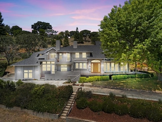 125 Orchard Heights Ln, Watsonville, CA 95076