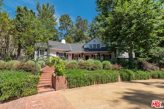 9305 Hazen Dr, Beverly Hills, CA 90210