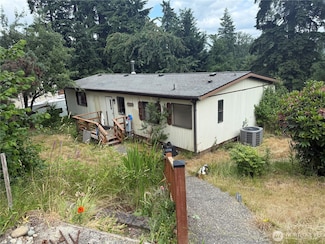 14307 215th Ave E, Sumner, WA 98391