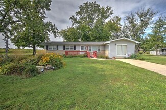3045 S Franklin Street Rd, Decatur, IL 62521