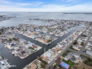 3166 Beachview Dr, Toms River, NJ 08753