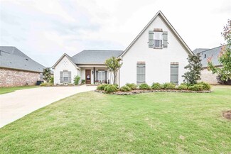 307 Royal Pond Cir, Flowood, MS 39232