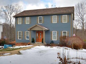 1041 Redoak Dr, Harrison City, PA 15636
