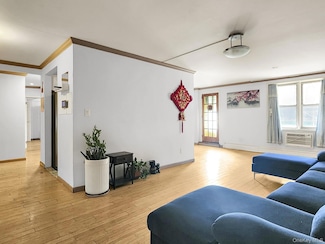 140-55 34th Ave Unit 3B, Flushing, NY 11354