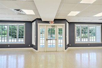 134 Maple Ave, Barrington, RI 02806