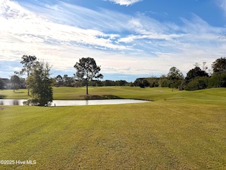 7065 Bloomsbury Ct SW, Shallotte, NC 28469