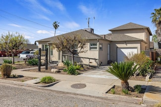 358 S 3rd Ave, Oakdale, CA 95361