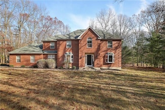 1127 Spearmint St, Stroudsburg, PA 18360