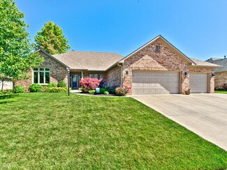 8168 David Ct, Avon, IN 46123