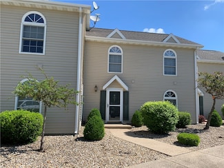 607 Beyers Lake Estate, Pana, IL 62557