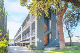 113 N Grand Oaks Ave, Pasadena, CA 91107