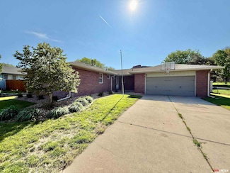 410 Haverford Dr, Lincoln, NE 68510