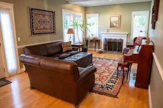 114 Grafton St, Shrewsbury, MA 01545