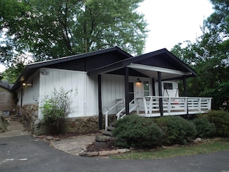 909 South St, Heber Springs, AR 72543