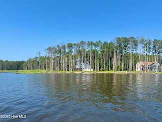 110 Morning Glory Ln, Aurora, NC 27806