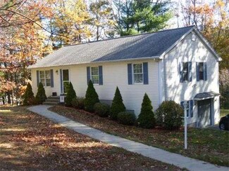 104 Pomeroy Meadow Rd, Southampton, MA 01073