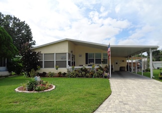 1629 Walking Horse Dr, Lakeland, FL 33810