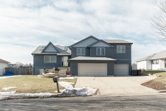 704 Tanglewood Dr, de Forest, WI 53532