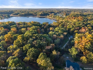 VL Chevrolet Ave, Brandon Township, MI 48462