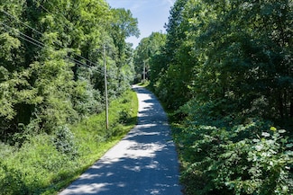 461 S Plantation Dr, Cookeville, TN 38506