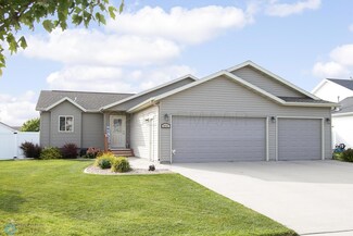 3737 Harrison St S, Fargo, ND 58104