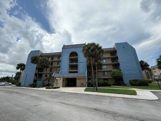 2788 Tennis Club Dr Unit 104, West Palm Beach, FL 33417