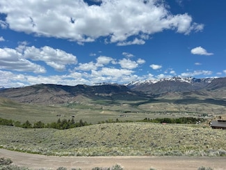 50 Cloudy Dr, Cody, WY 82414