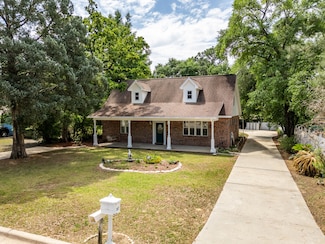 367 Okaloosa Ave, Valparaiso, FL 32580