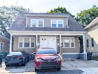 10 Stamford Ave, Providence, RI 02907