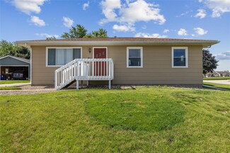 4401 Dunn Ave, Marion, IA 52302