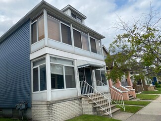 3173 Lehman St, HamtraMcK, MI 48212