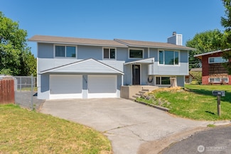 1105 W Vue Avenue Place, Moses Lake, WA 98837