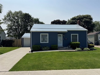 1110 Hartt Rd, Erie, PA 16505